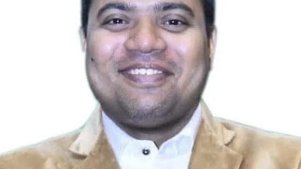 Dr Sagar Thokade and Dr Anushree Thokade, Ayursagar Ayurveda Clinic in Pune